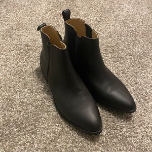 Nisolo Eva Everyday Chelsea Boot Leather 9.5 black classic minimalist designer